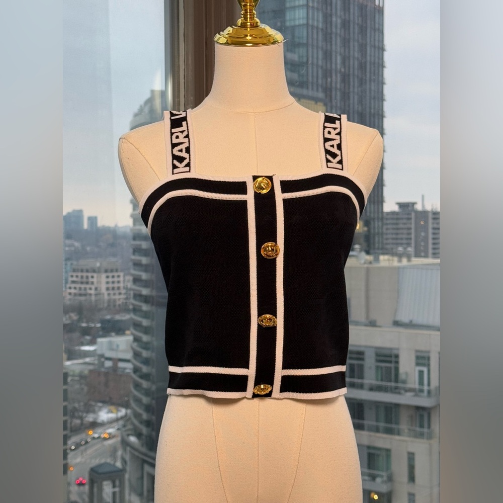 🆕 KARL LAGERFELD 🧿 NWT Classic Black Knit Cami with Logo Embroidery, Buttons - Picture 4 of 14